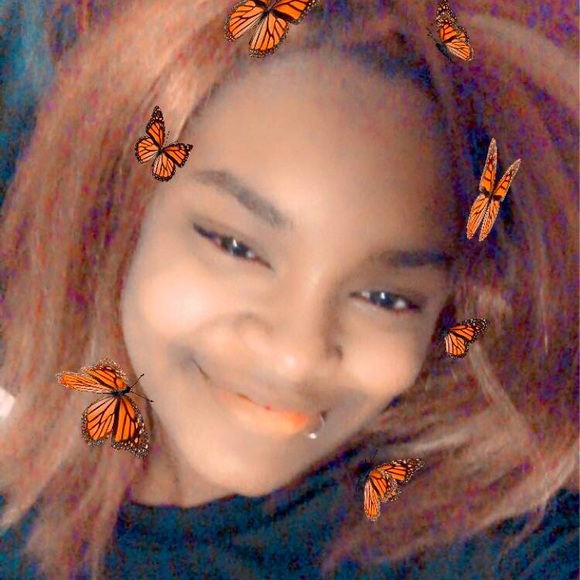 Meet your Posher, Ketana - Picture 1 of 1